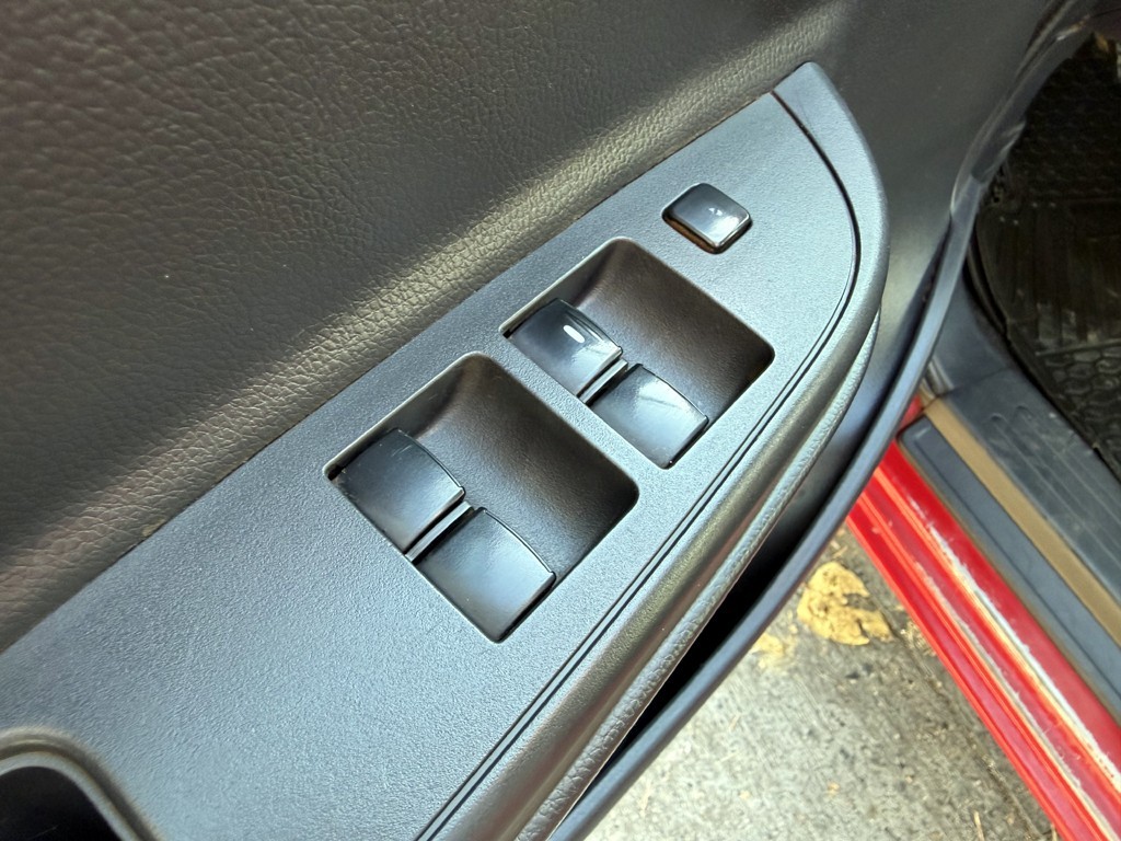 Mitsubishi L200 2.4 Katana Crt 4x4 Mt año 2023