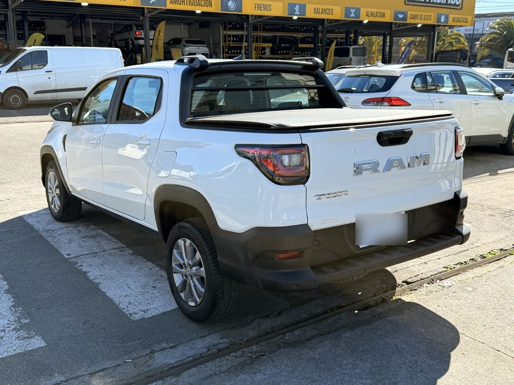 Ram 700 Bighorn Dcab 1.3 año 2024