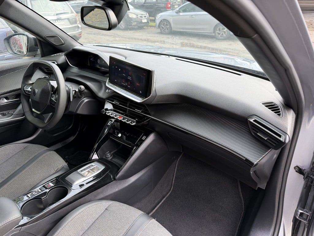 Peugeot 2008 1.5 Allure Pack Diesel At año 2025