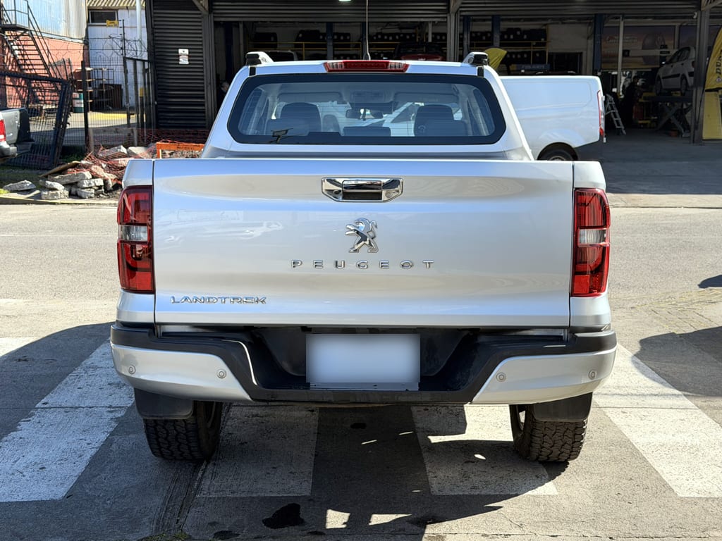Peugeot Landtrek Active 4x4 año 2023