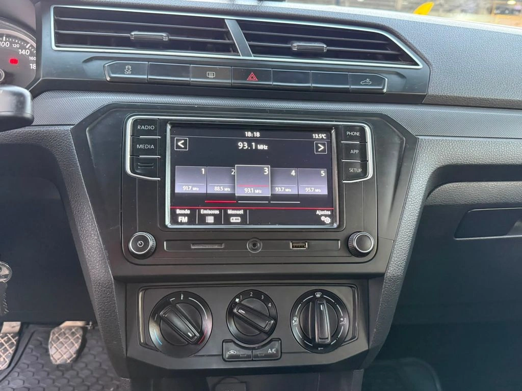 Volkswagen Saveiro 1.6 Cab Ext Mt año 2023