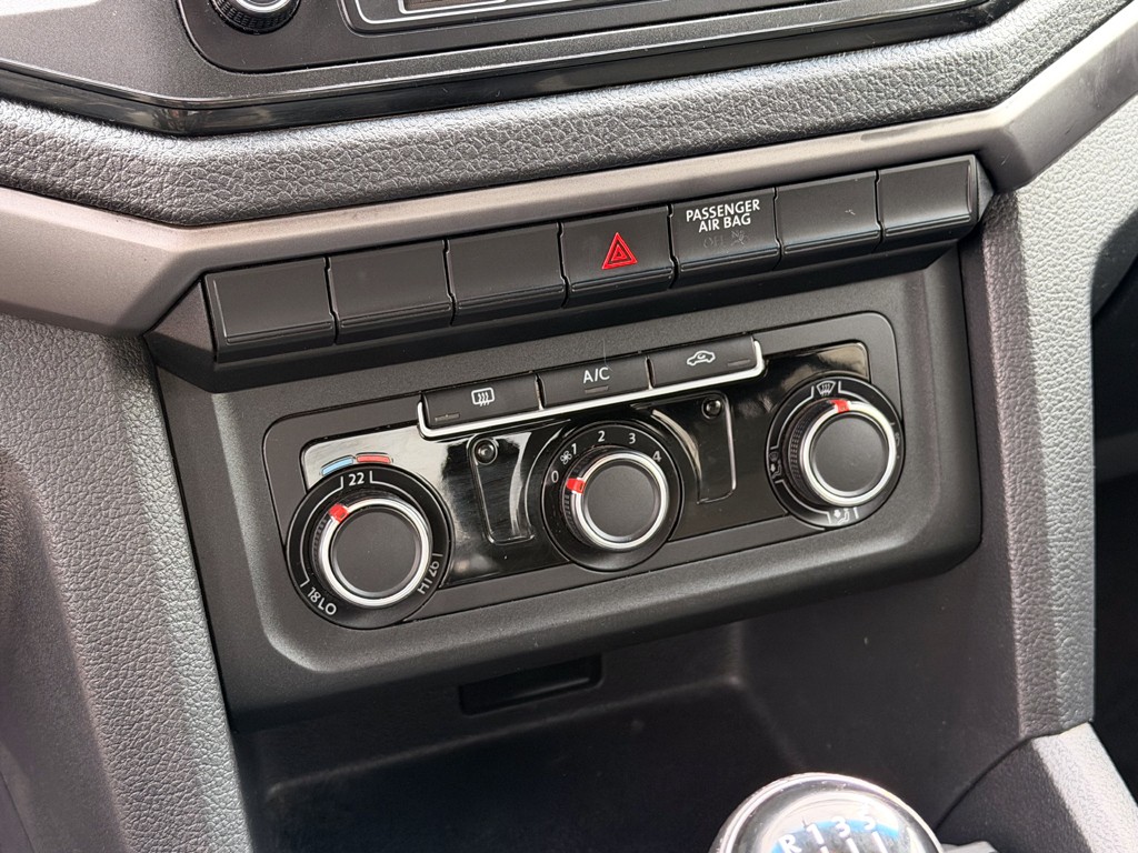 Volkswagen Amarok 2.0 Trendline 4x4 Mt año 2023