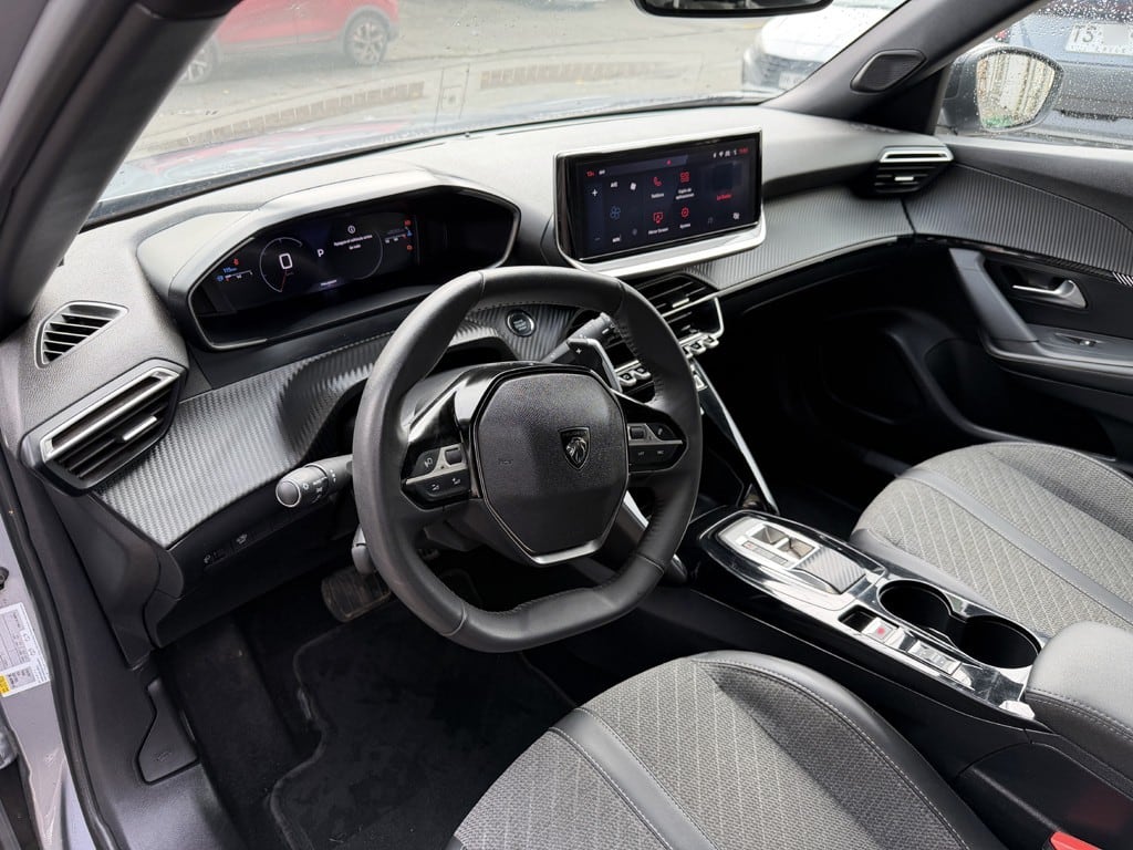 Peugeot 2008 1.5 Allure Pack Diesel At año 2025
