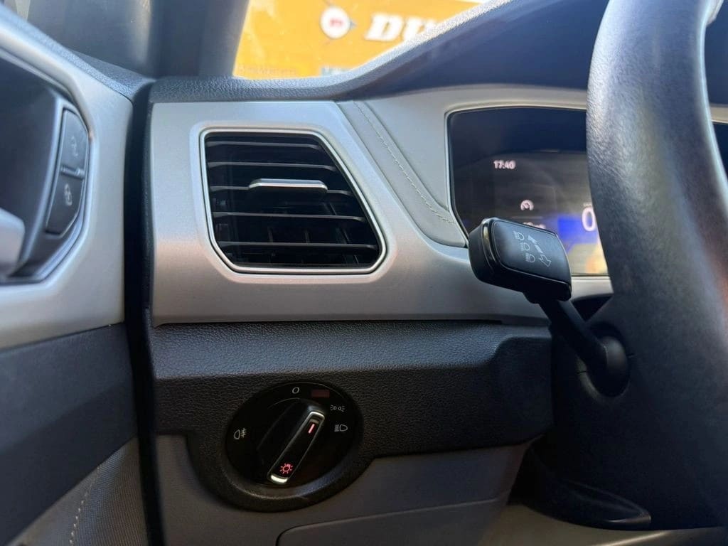 Volkswagen T-Cross 1.0 Tsi Comfortline At año 2025