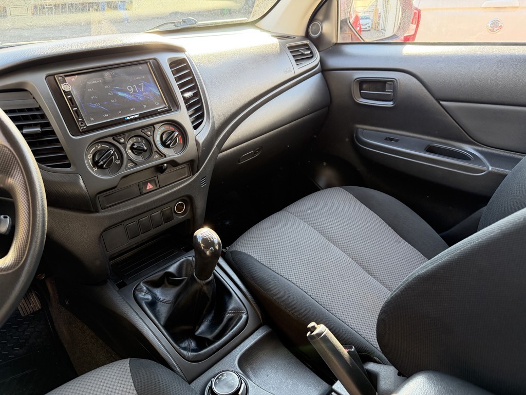 Mitsubishi L200 2.4 Katana Crt 4x4 Mt año 2023