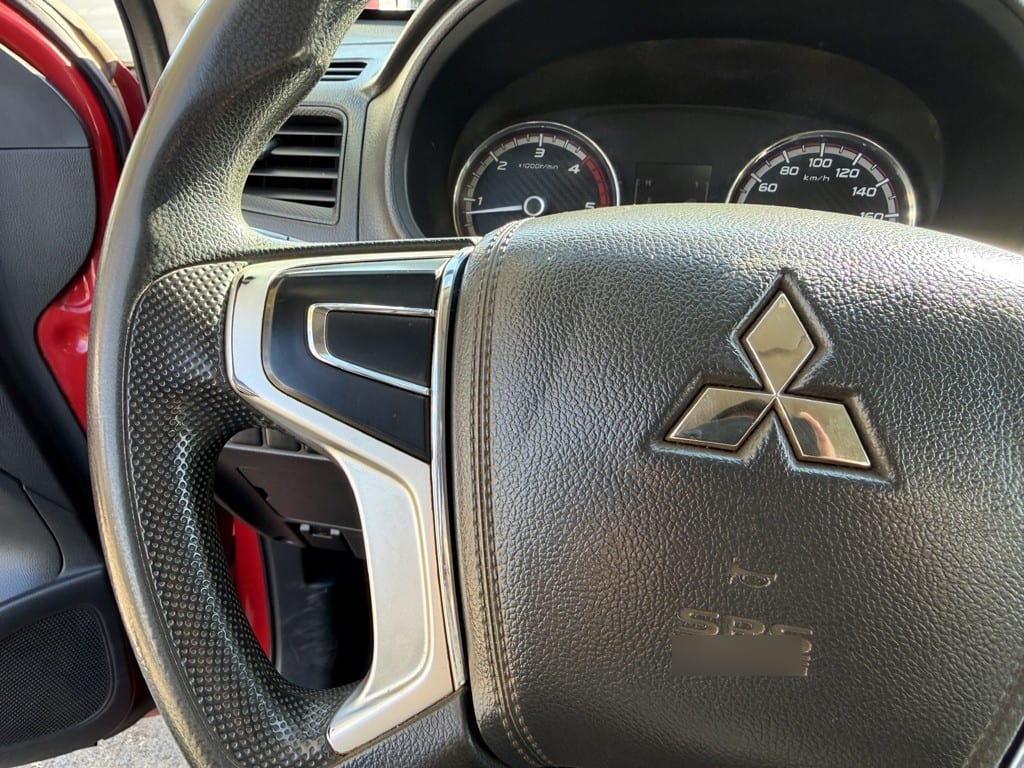 Mitsubishi L200 2.4 Katana Crt 4x4 Mt año 2023