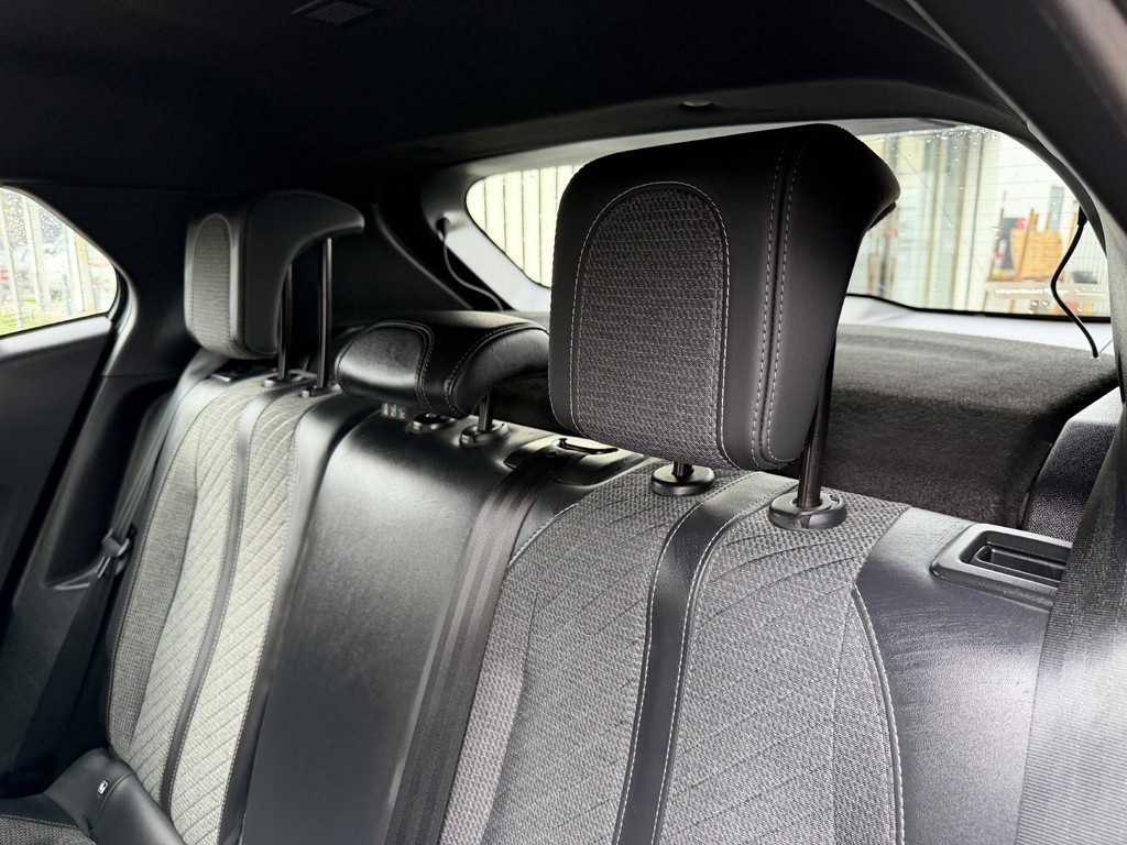 Peugeot 2008 1.5 Allure Pack Diesel At año 2025