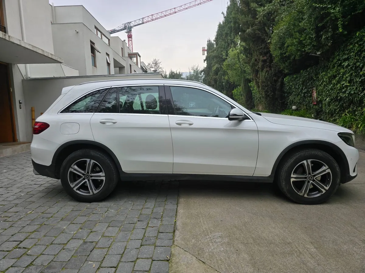 MERCEDES BENZ GLC 220 2.1 D At 4x4 Diesel año 2020