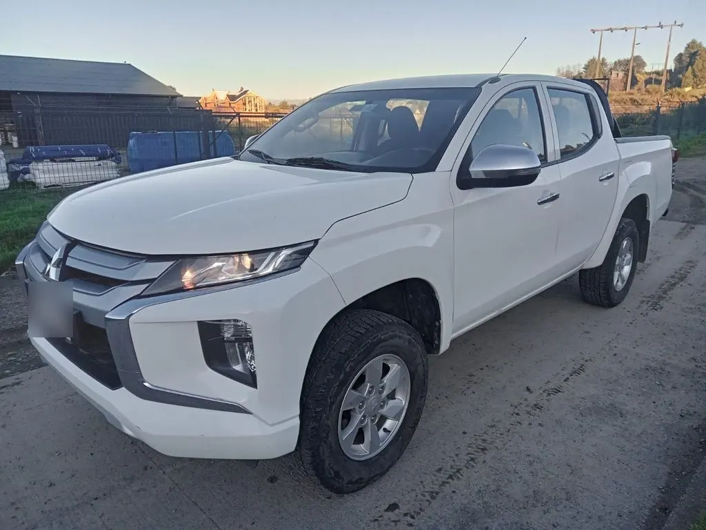 Mitsubishi L200 L200 Cr 4x2 año 2022