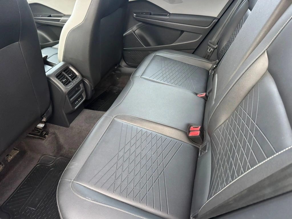 Volkswagen Taos Taos año 2025