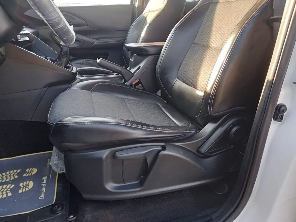 Peugeot Landtrek Landtrek año 2023