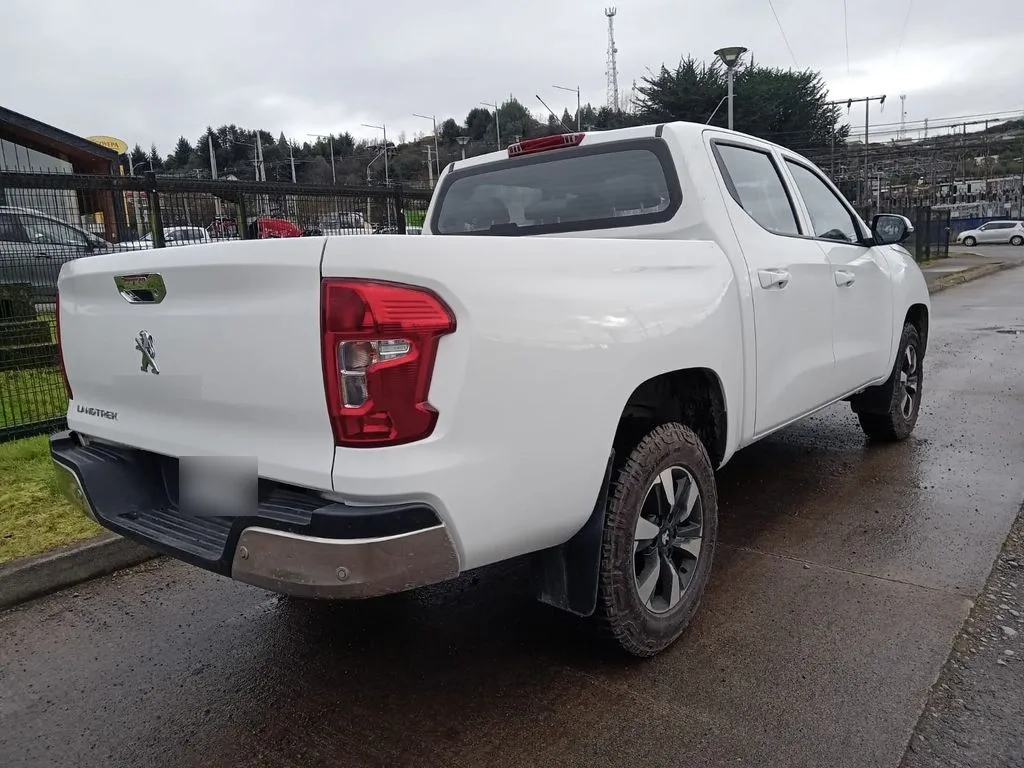 Peugeot Landtrek Landtrek año 2023