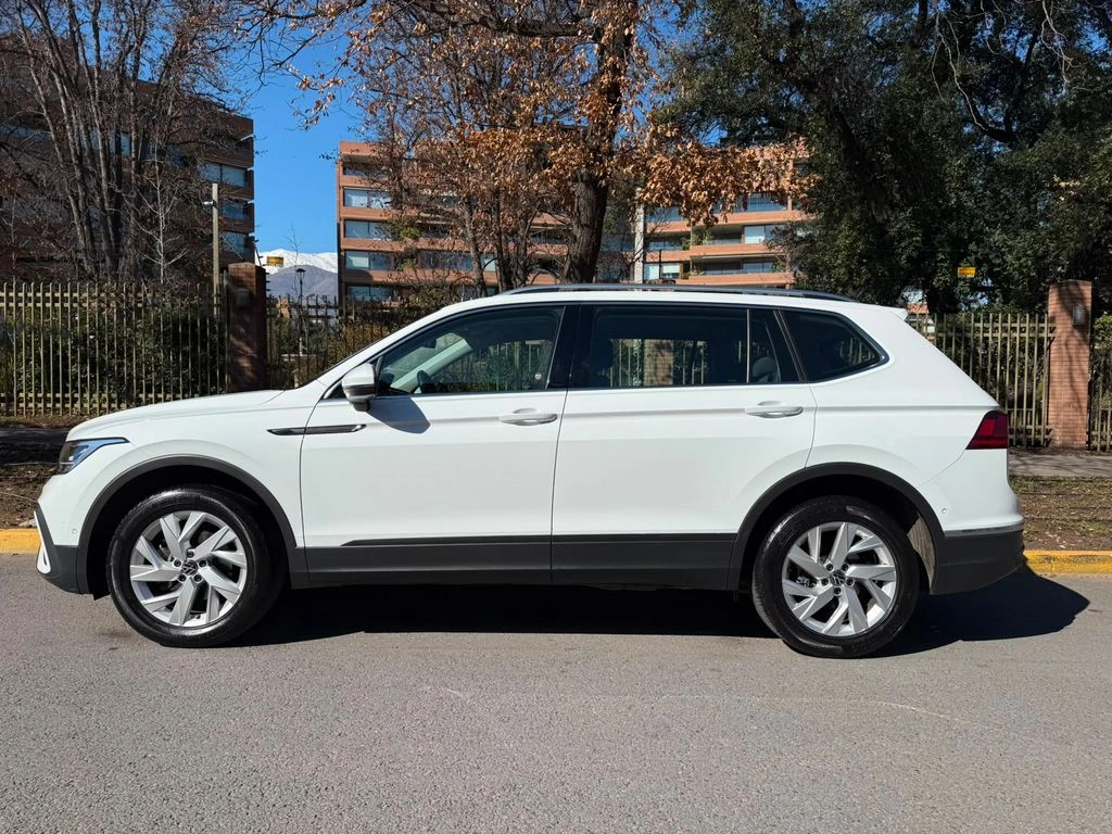 Volkswagen Tiguan 1.4 Tsi Comfortline 7 Asientos año 2024