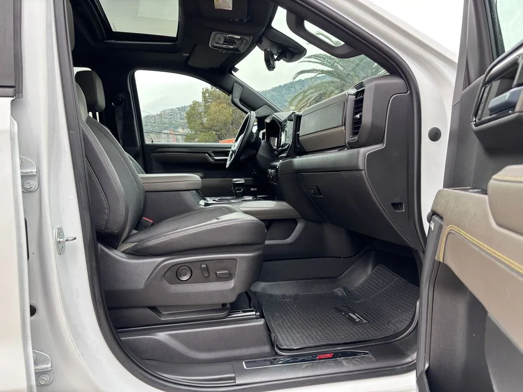 Chevrolet Silverado Silverado Zr2 6.2l año 2024