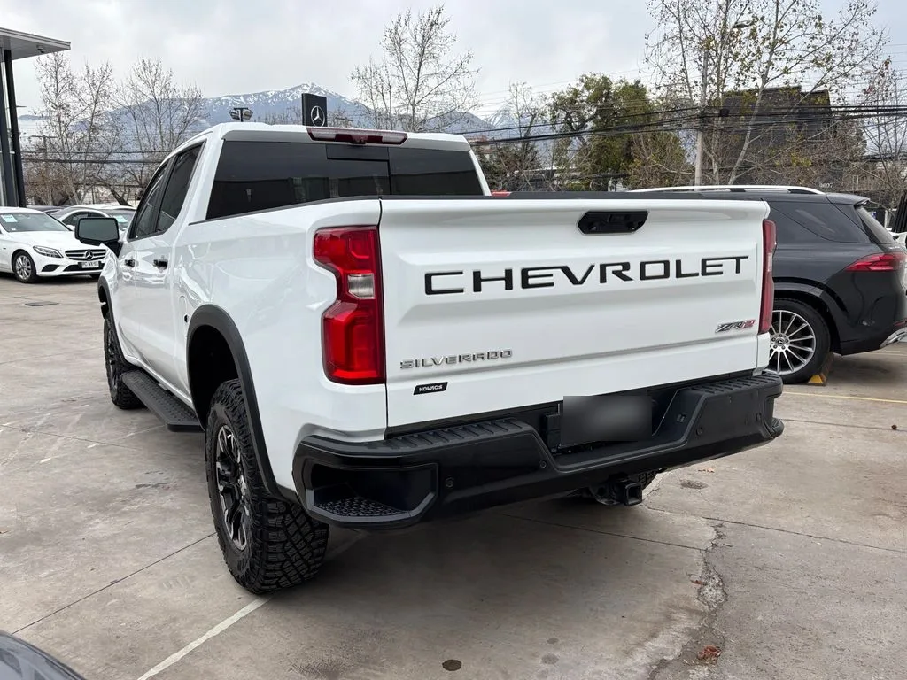 Chevrolet Silverado Silverado Zr2 6.2l año 2024