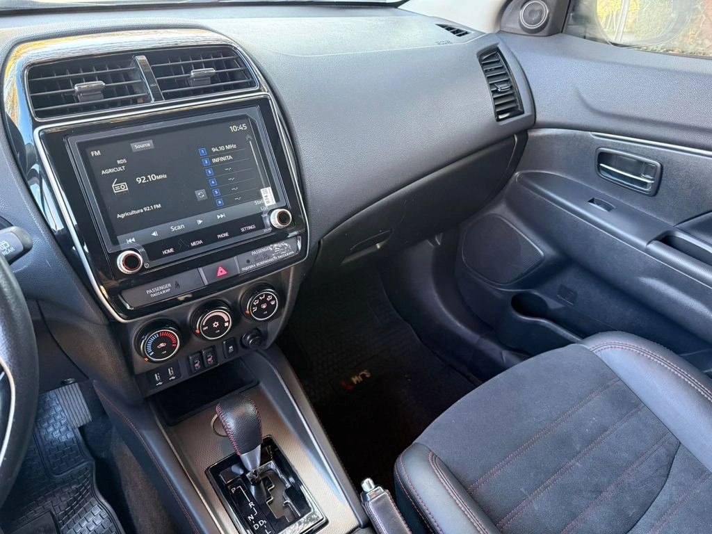 Mitsubishi Asx 2.0 Gls 4x2 At año 2023