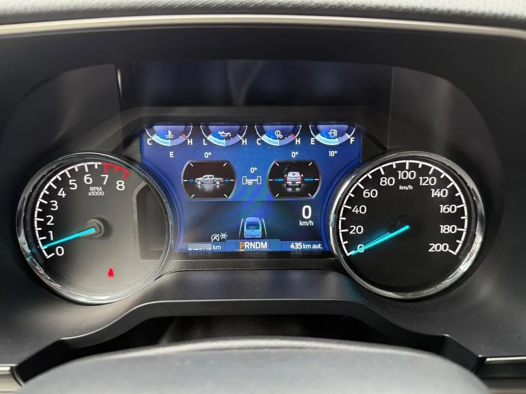 Ford F-150 5.0 Xlt Cc Dob. Cab. 4x4 At año 2023