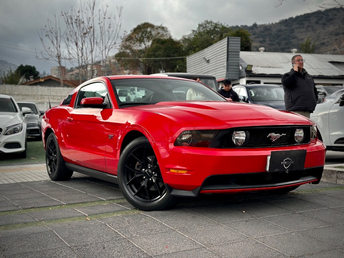 Ford Mustang Gt año 2010