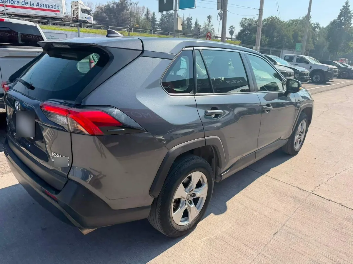 Toyota Rav 4 2.0 Le 4x2 Cvt At 5p año 2020