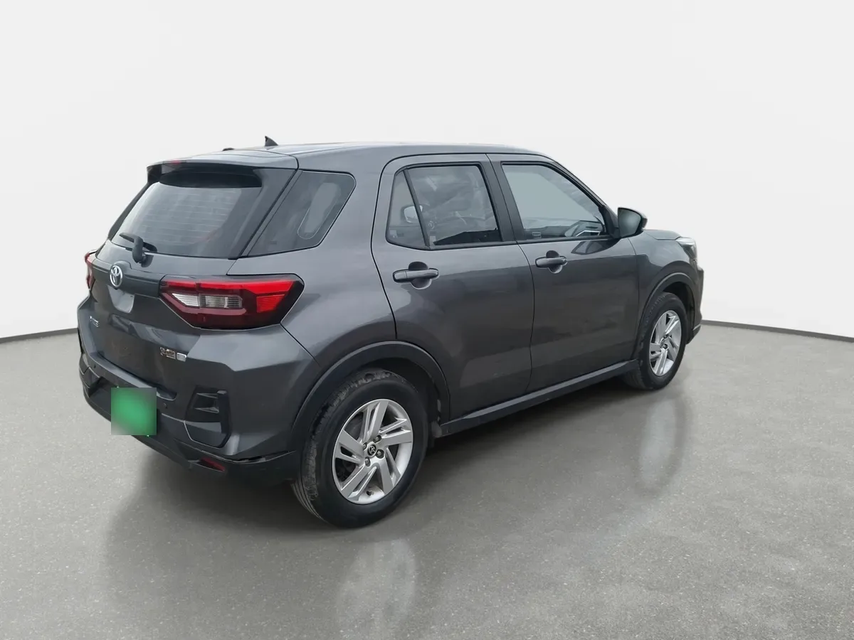 Toyota Raize 1.2 E 4x2 Mt 5p año 2022