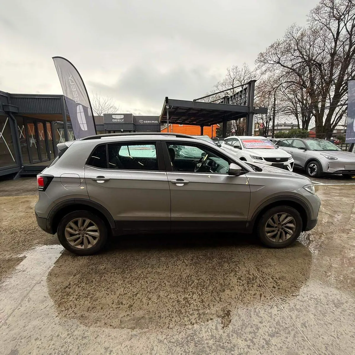 Volkswagen T-Cross 1.0 Tsi Trendline 4x2 5mt 5p año 2025
