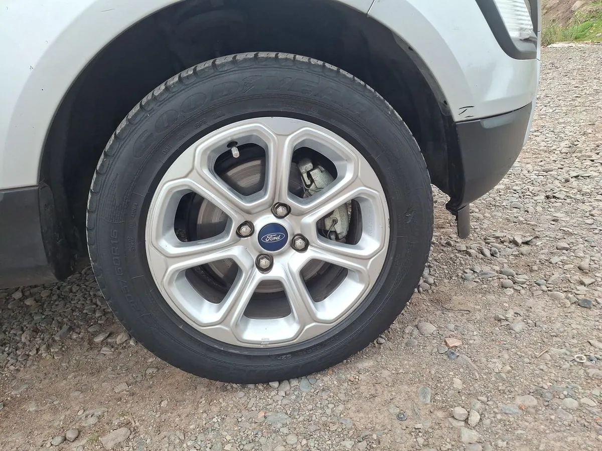 Ford Ecosport 1.5 Trend 4x2 Mt 5p año 2022