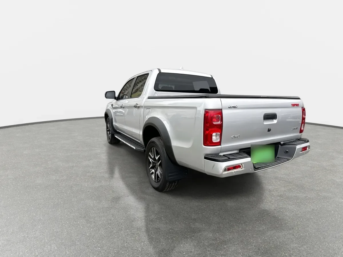 JAC T8 2.0 Advance 4x4 Diesel Mt 4p año 2025