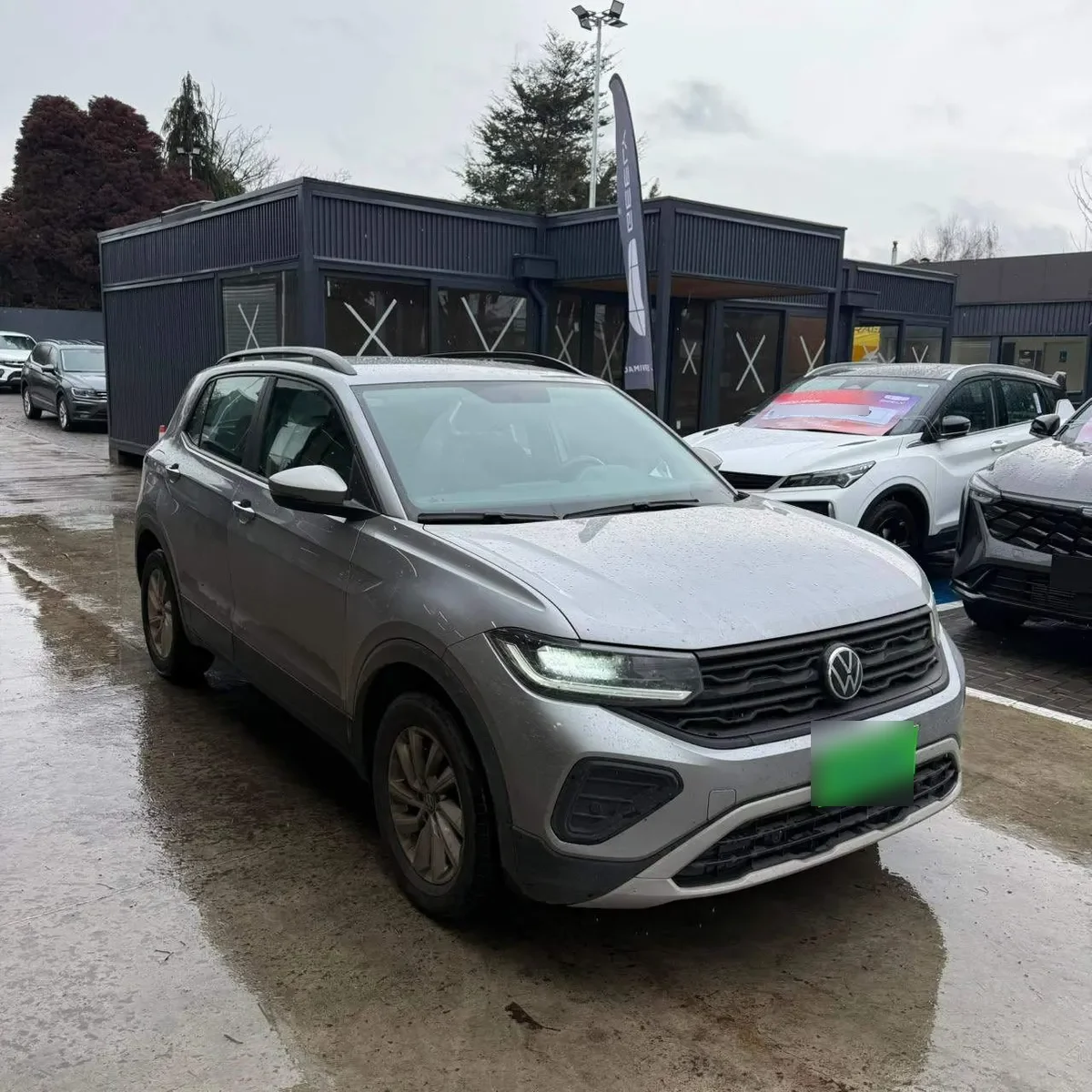 Volkswagen T-Cross 1.0 Tsi Trendline 4x2 5mt 5p año 2025