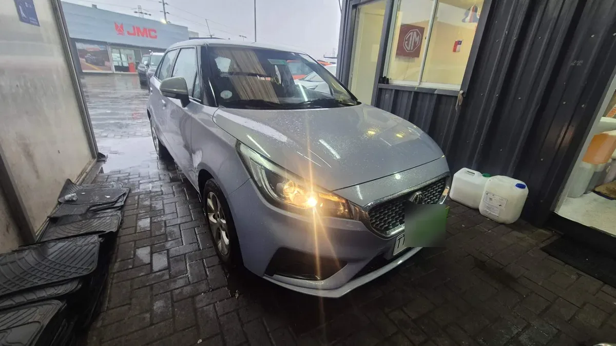 MG Mg 3 1.5 Std Plus 2wd Hb Mt 5p año 2025