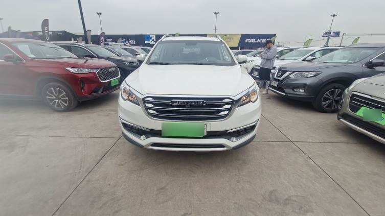 Jetour X70 1.5t Lux 4x2 At 5p año 2024