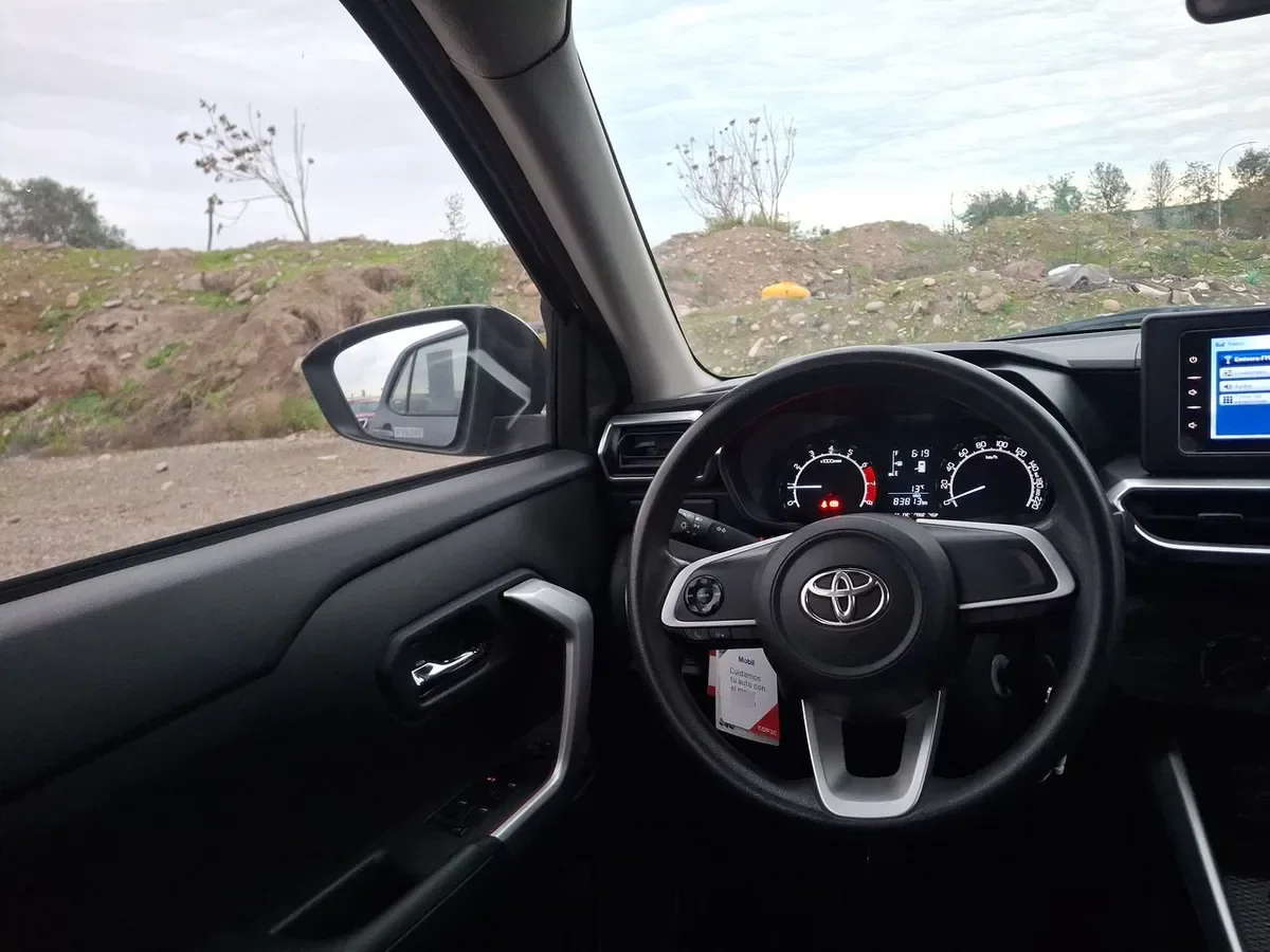Toyota Raize 1.2 E 4x2 Mt 5p año 2022
