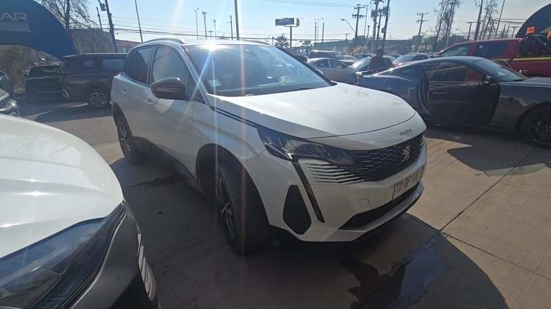 Peugeot 3008 1.2 Active Pack Puretech 130 4x2 Mt6 5p año 2024