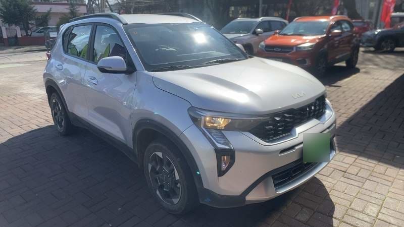 Kia Sonet 1.5 Ex 4x2 6mt 5p año 2025