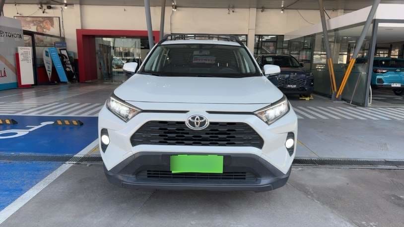 Toyota Rav 4 2.0 Xle 4x2 Cvt At 5p año 2020