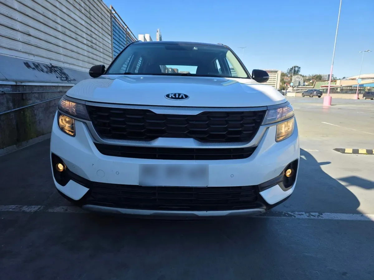 Kia Seltos 1.6 Ex 4x2 6mt 5p año 2021