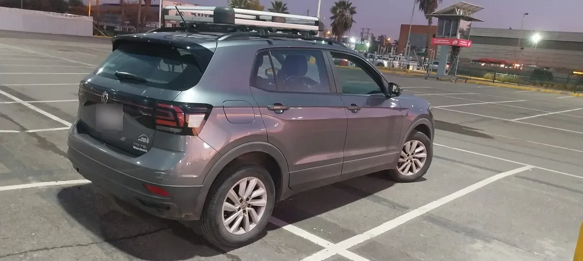 Volkswagen T-Cross 1.0 Tsi Trendline 4x2 Mt5 5p año 2023