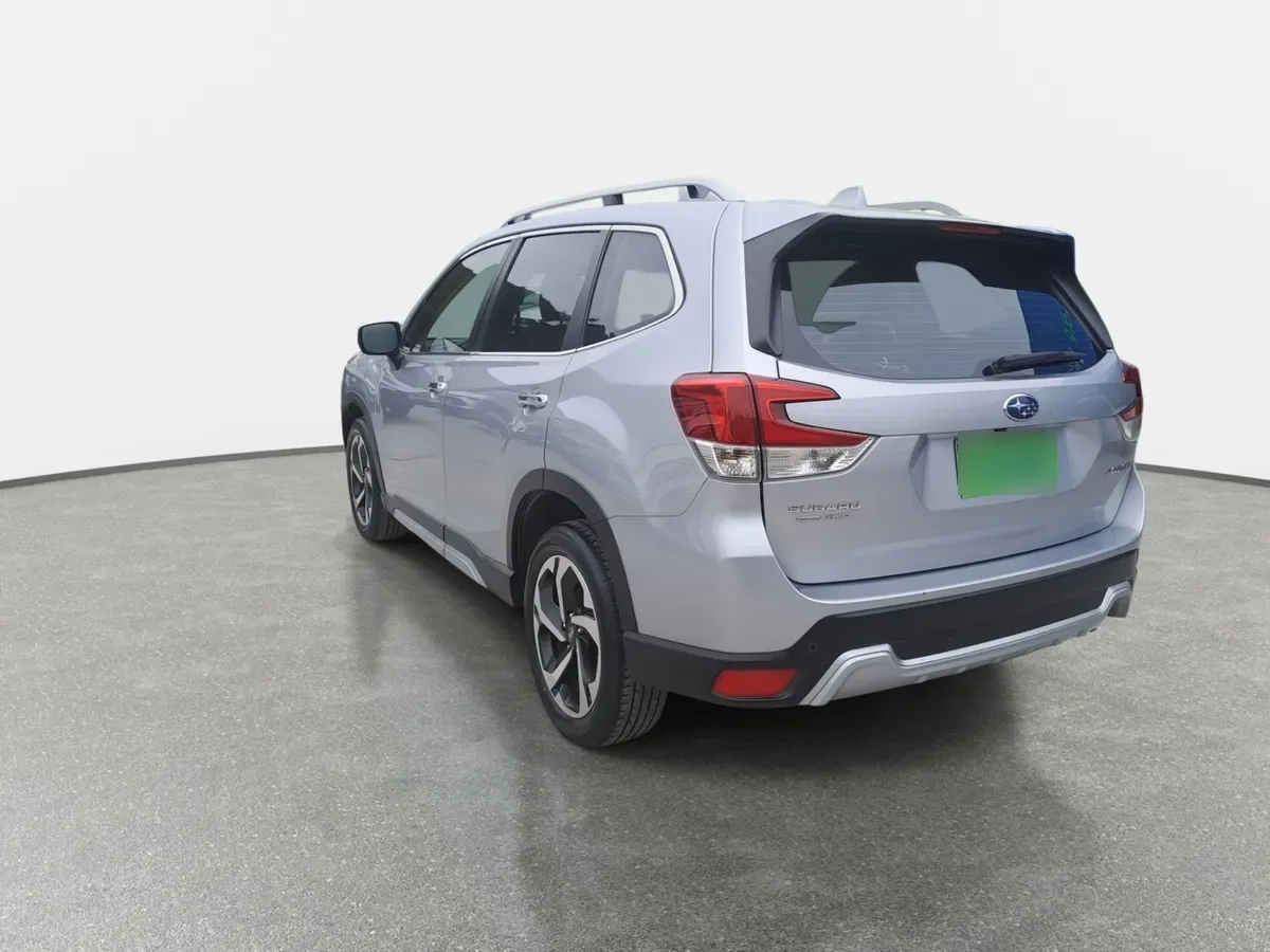 Subaru Forester 2.0i Limited Eyesight Awd At 5p año 2024