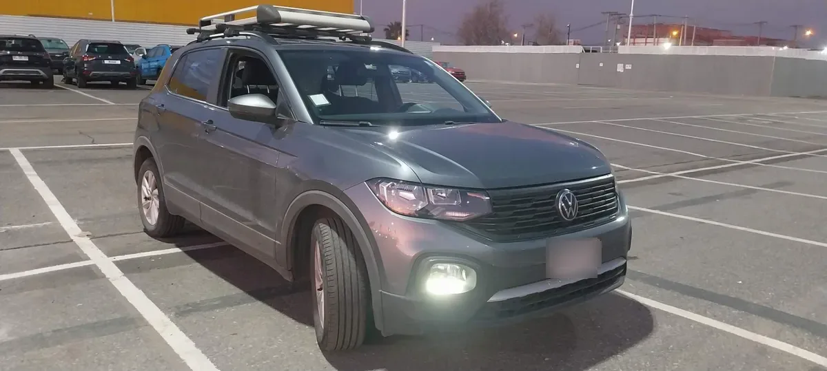 Volkswagen T-Cross 1.0 Tsi Trendline 4x2 Mt5 5p año 2023