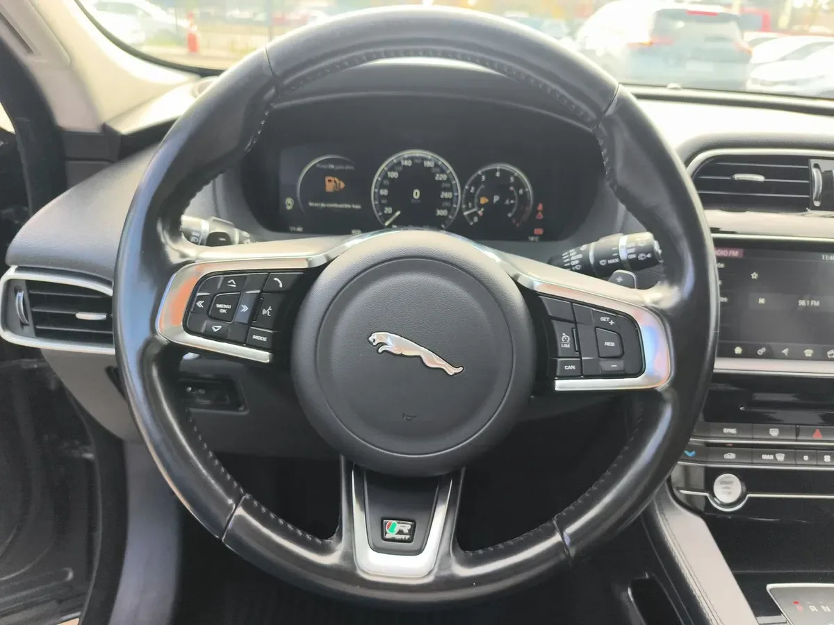 Jaguar F-Pace 3.0 Sc R-Sport Awd At 5p año 2017