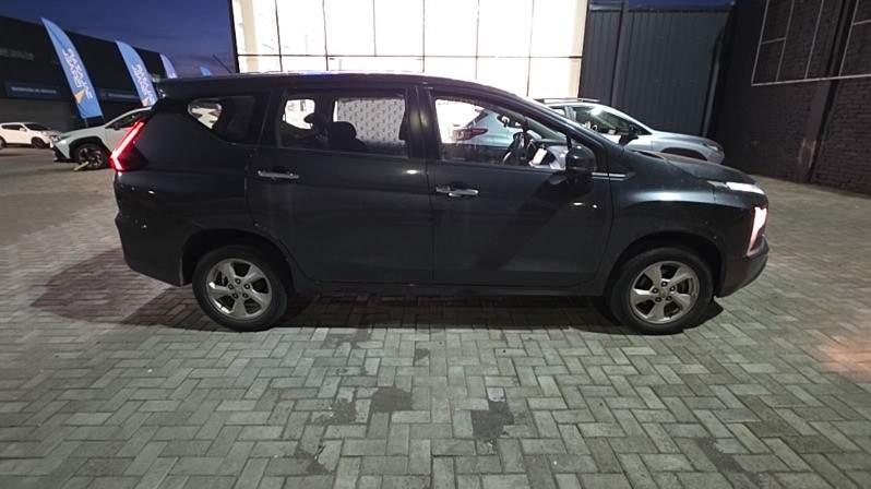 Mitsubishi Xpander 1.5 Gl Mt 5p año 2023