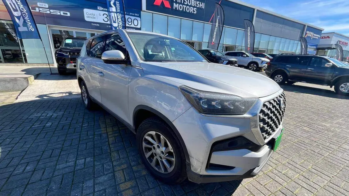 Ssangyong Rexton 2.0t Lx 4x2 6ab 6at 5p año 2024