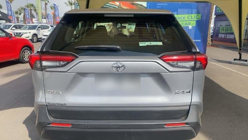Toyota Rav 4 2.0 Le 4x2 Cvt At 5p año 2022