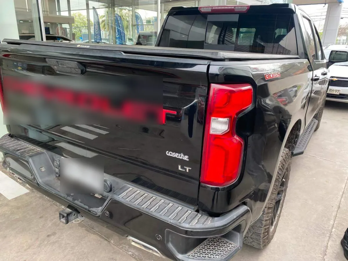 Chevrolet Silverado 5.3 Lt Trailboss Z71 4x4 At 4p año 2022