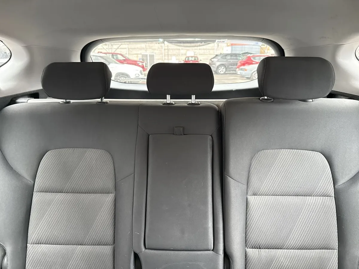 Hyundai Tucson 2.0 Plus Fl 4x2 Mt 5p año 2021