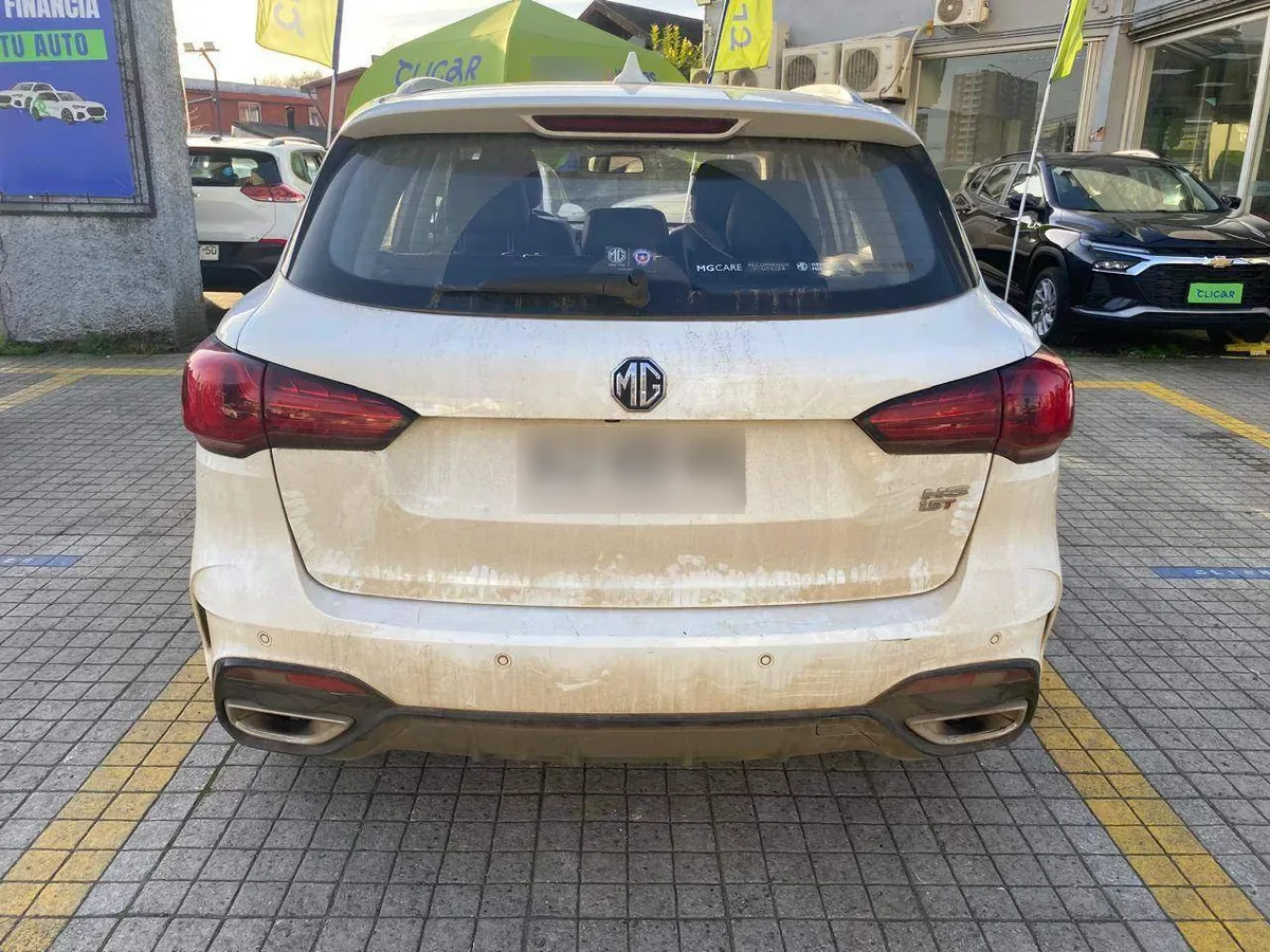 MG Hs 1.5t Dlx 2wd Dct At 5p año 2026