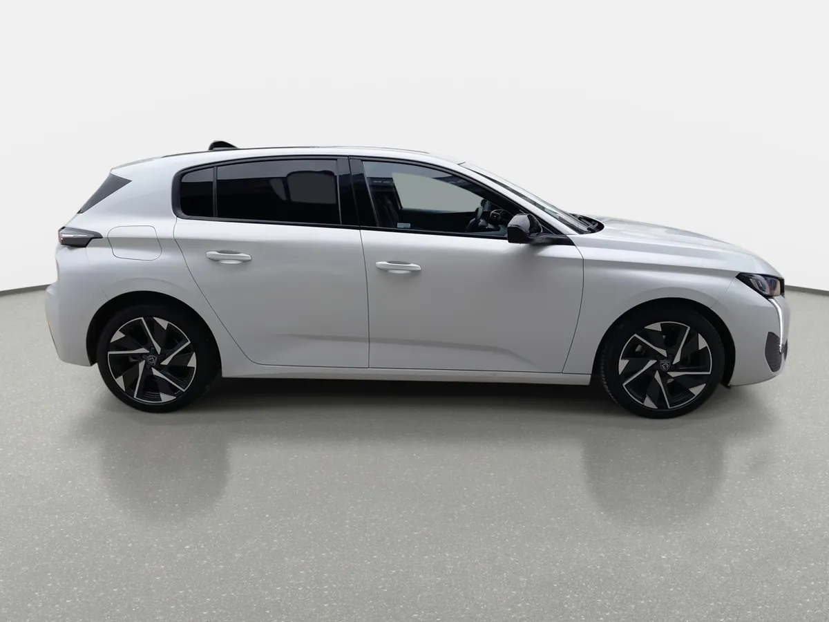 Peugeot 308 1.2 Allure Pack Puretech 130 4x2 Eat8 5p año 2023