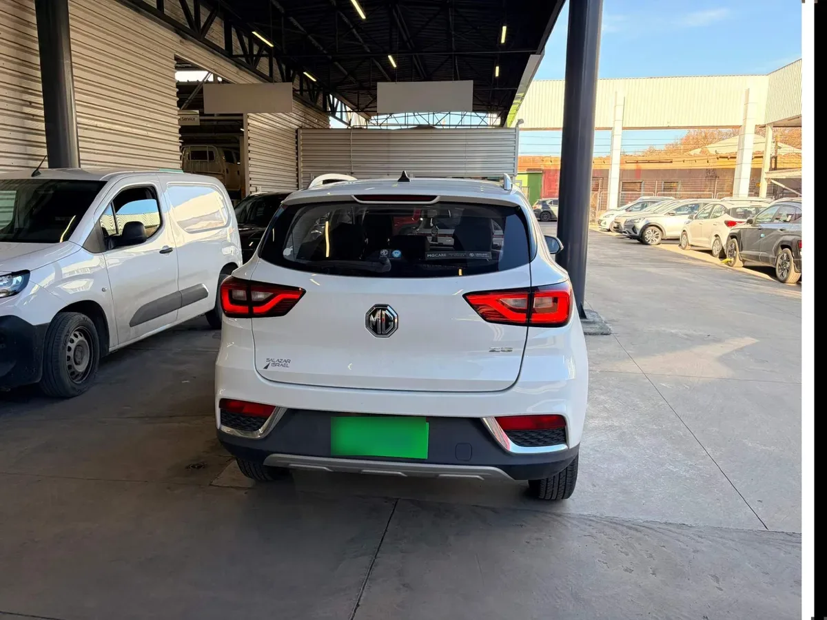 MG Mg Zs 1.5 Std 4x2 Mt 5p año 2023
