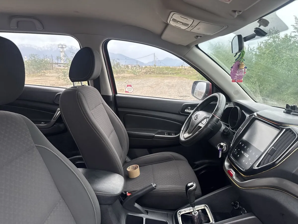 Changan Cx70 1.6 Comfort 4x2 Mt 5p año 2021
