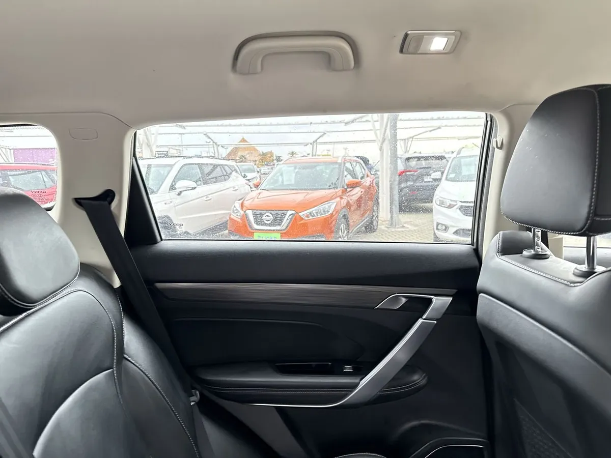 Geely Azkarra 1.5t Comfort 4x2 6at 5p año 2022