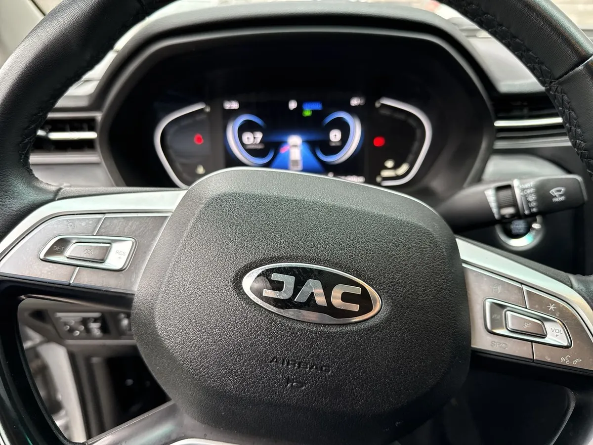 JAC T8 2.0 Advance 4x4 Diesel Mt 4p año 2025